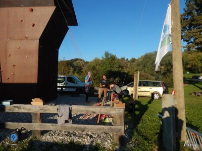 Dan_odprtih_vrat_umetne_plezalne_stene_pri_Trojiskem_jezeru_2021-002.JPG