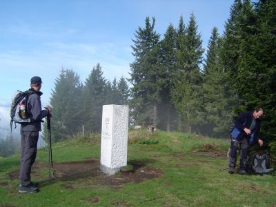 Drago Lipič - Pohod na Košenjak 24. maj 2008.
KOŠENJAK (1522 m) je skrajni odrastek Golice, gorovja severno od Drave, med Vičem in Muto, ki se na drugi strani državne meje širi proti severu med Labodsko dolino na zahodu in Graško kotlino na vzhodu.
Ključne besede: Drago Lipič Košenjak maj
