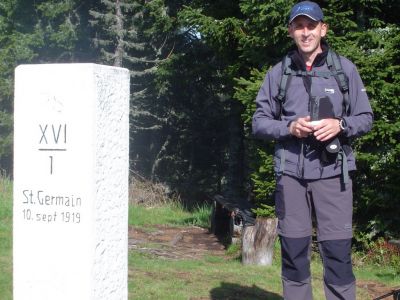 Drago Lipič - Pohod na Košenjak 24. maj 2008.
KOŠENJAK (1522 m) je skrajni odrastek Golice, gorovja severno od Drave, med Vičem in Muto, ki se na drugi strani državne meje širi proti severu med Labodsko dolino na zahodu in Graško kotlino na vzhodu.
Ključne besede: Drago Lipič Košenjak maj