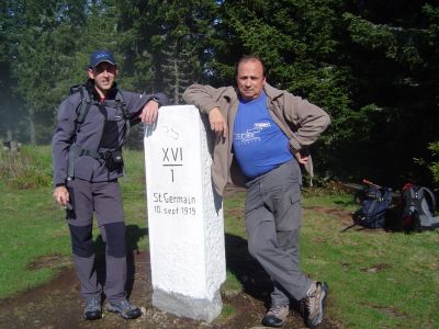 Drago Lipič - Pohod na Košenjak 24. maj 2008.
KOŠENJAK (1522 m) je skrajni odrastek Golice, gorovja severno od Drave, med Vičem in Muto, ki se na drugi strani državne meje širi proti severu med Labodsko dolino na zahodu in Graško kotlino na vzhodu.
Ključne besede: Drago Lipič Košenjak maj